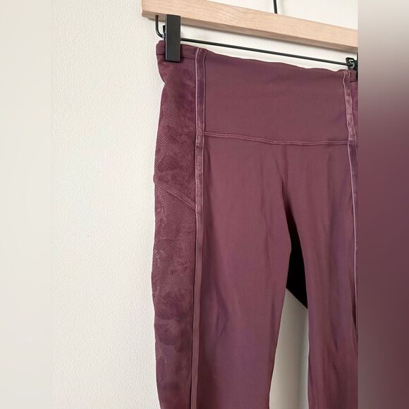 Lululemon Wunder Under Crop High Rise Legging in Burgundy with Velvet - Size 4 - Picture 2 of 6